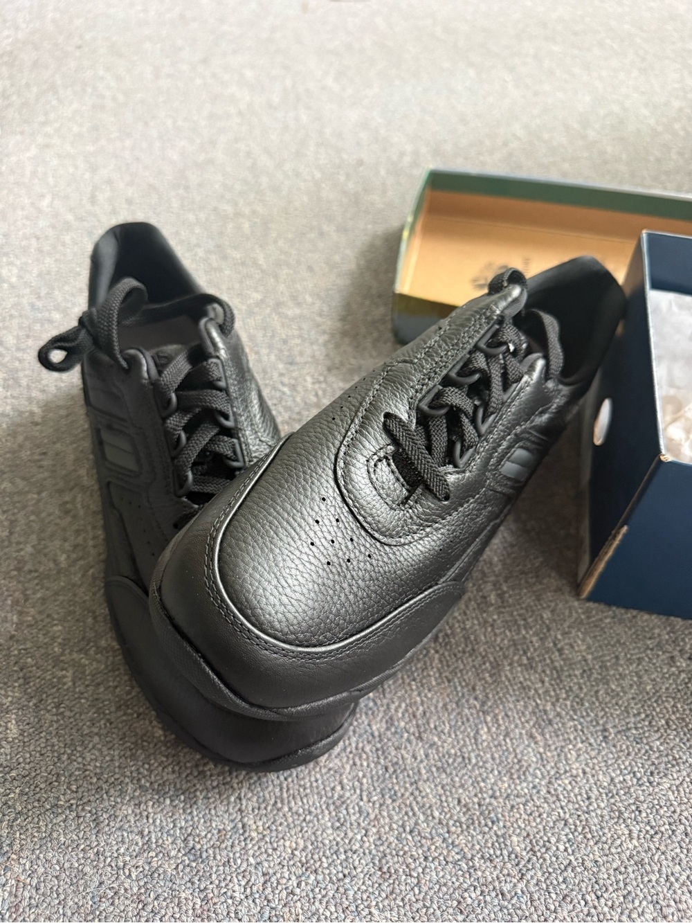 SAS Black Women's Leather Sneakers